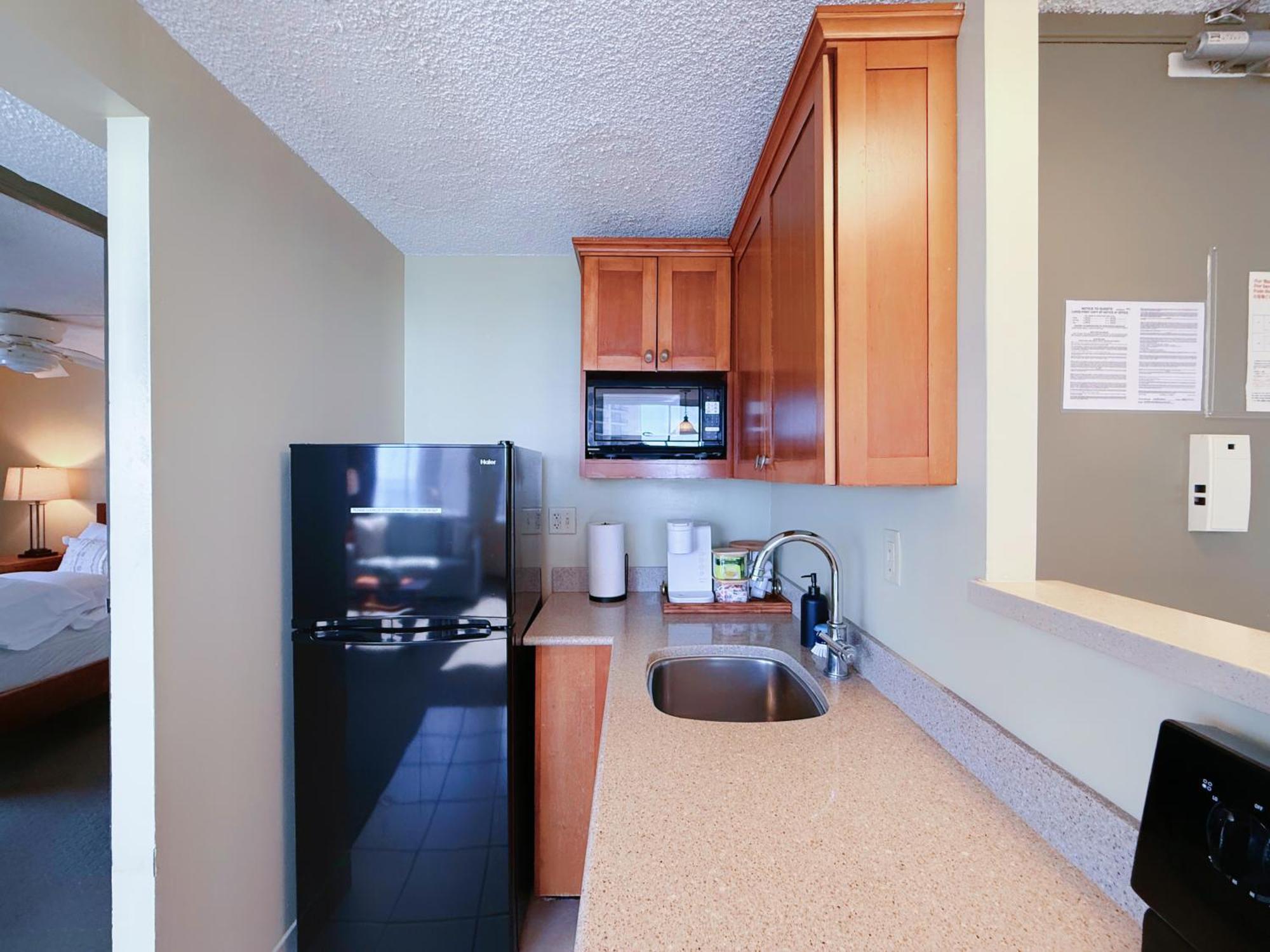 Ocean View 1 Bedroom Corner Unit Steps To Waikiki Apartment Honolulu
